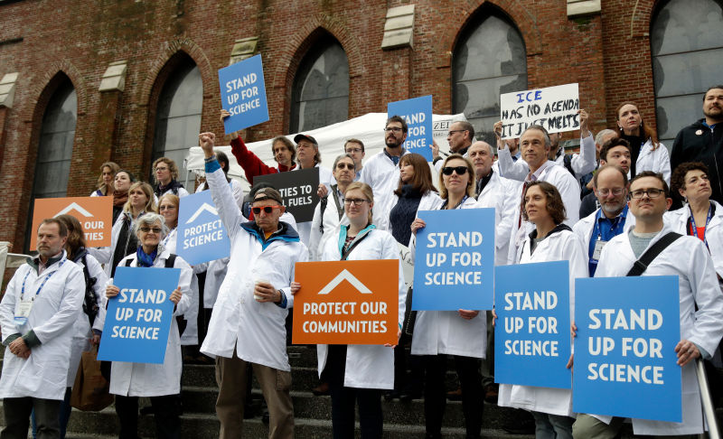 Scientists at a rally at the American Geophysical Union conference in December, 2016. Image: AP